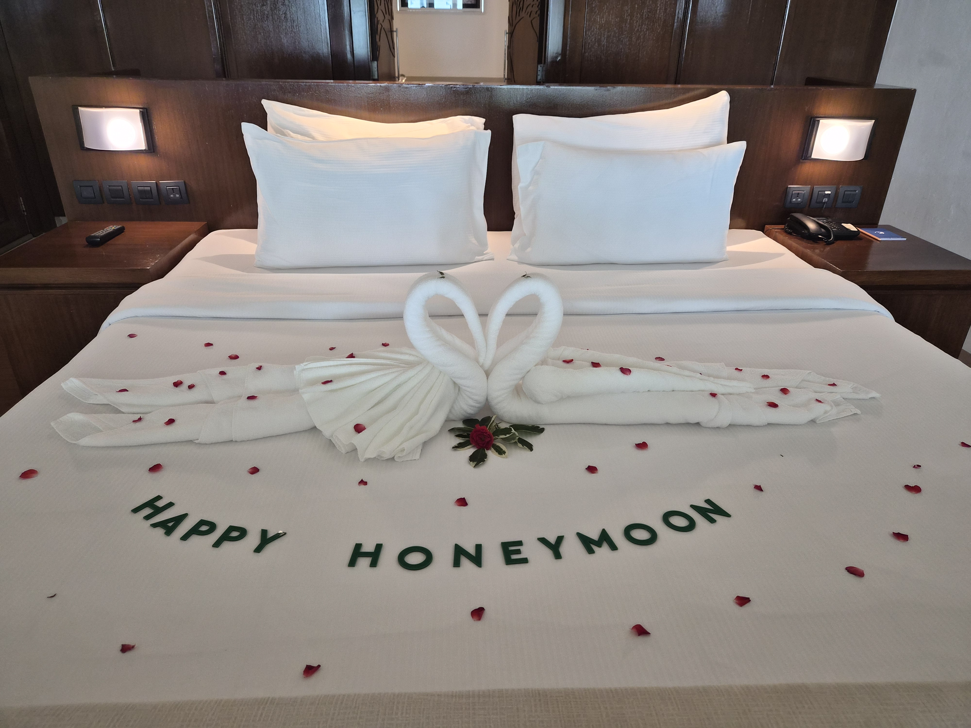 찰리부장님과 샐리과장님과 떠나는 달콤한 신행 카오락♥️